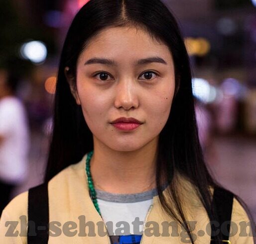 超碰成人视频在线-探索成人内容平台的边界与影响